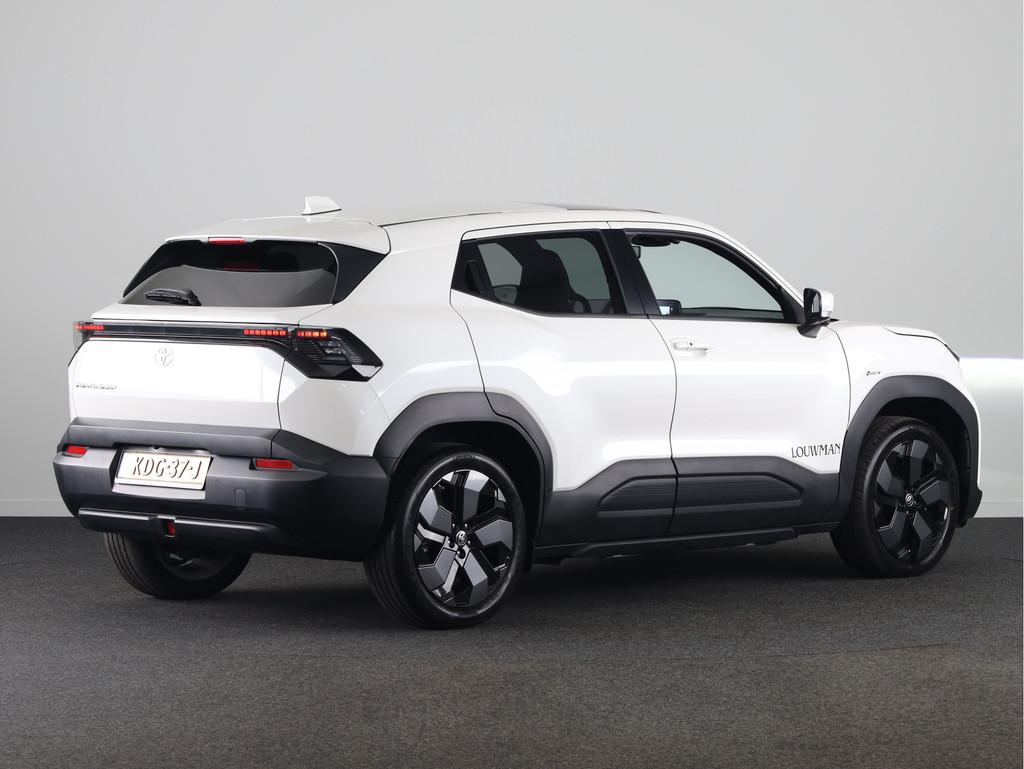 Toyota Urban Cruiser Executive 61 kWh *DEMO* | Panoramadak |, Auto's, 12 maanden, Stof, Wit, Origineel Nederlands