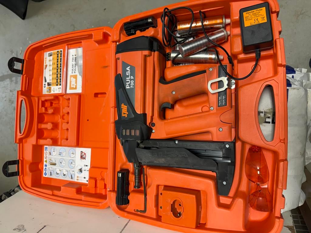 Spit pulsa 700 P, Doe-het-zelf en Verbouw, Gereedschap | Handgereedschap, Ophalen, Zo goed als nieuw