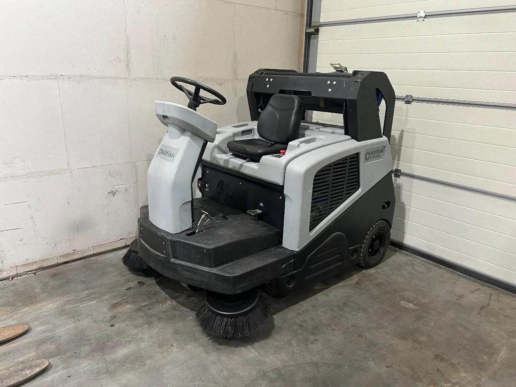 Nilfisk SW5500 opzit veegmachine Hybride LPG 2017 HL1043