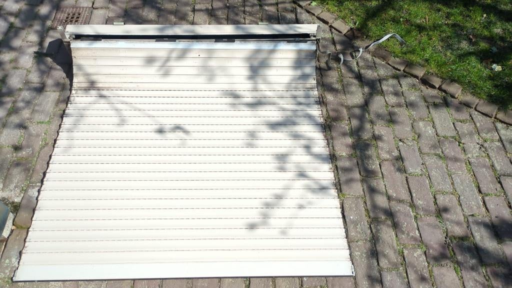 Rolluik creme kleur, Doe-het-zelf en Verbouw, Rolluiken, Ophalen, Gebruikt, 100 tot 150 cm, 100 tot 150 cm