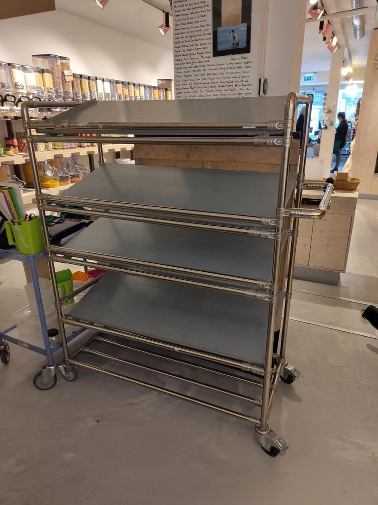 Stevige Steigerbuis Kast op Wielen: Verstelbaar, bakkerskast, Ophalen, Gebruikt