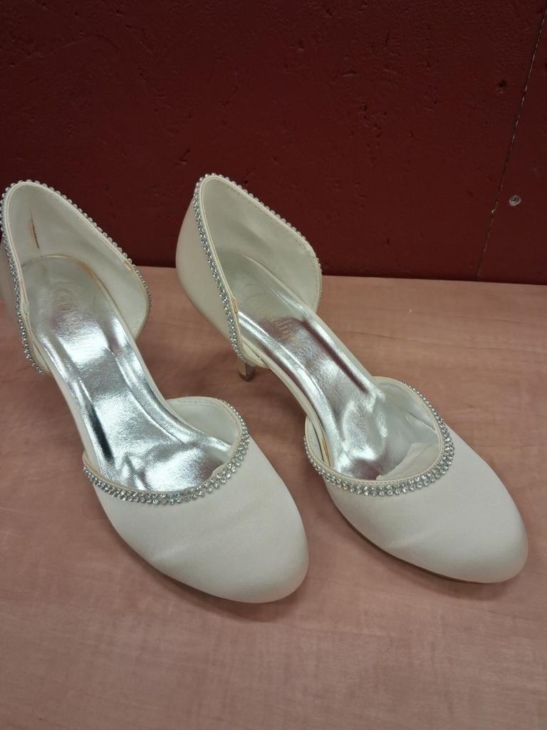 Elegante Crinoligne Bruidsschoenen - Maat 41 - Ivoor, Kleding | Dames, Schoenen, Schoenen met lage hakken, Overige kleuren, Crinoligne