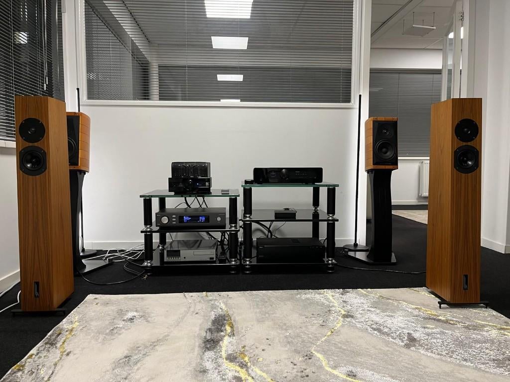 blumenhofer fun 10, Zo goed als nieuw, 60 tot 120 watt, Front, Rear of Stereo speakers, Ophalen