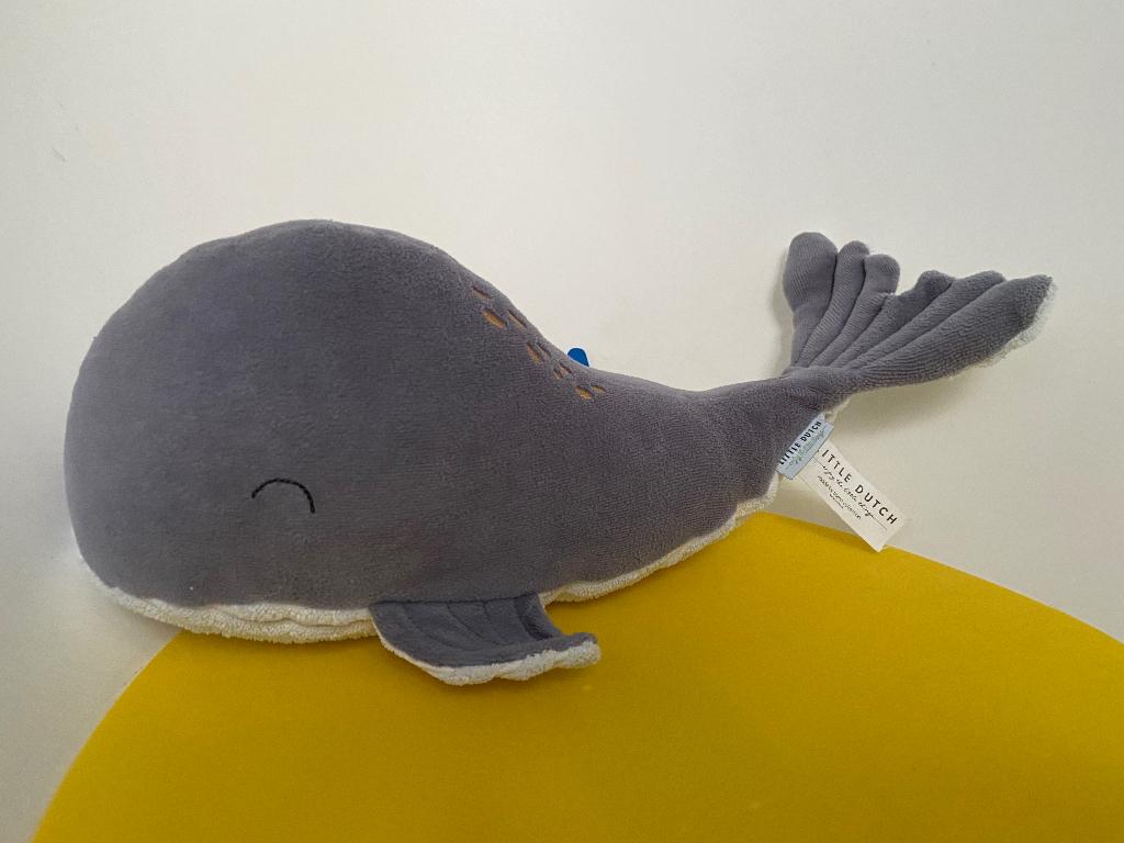 932 Little dutch walvis blauw, Kinderen en Baby's, Speelgoed | Knuffels en Pluche, Ophalen of Verzenden, Zo goed als nieuw, Overige typen