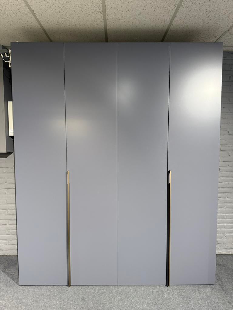 Novamobili Draaideurkast Italiaans Design, Met deur(en), 200 cm of meer, Nieuw, Ophalen of Verzenden