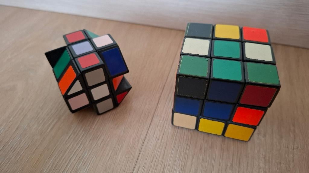 Rubik's cube + Variant + Breinbreker, Ophalen of Verzenden, Minder dan 500 stukjes, Zo goed als nieuw, Rubik's of 3D-puzzel