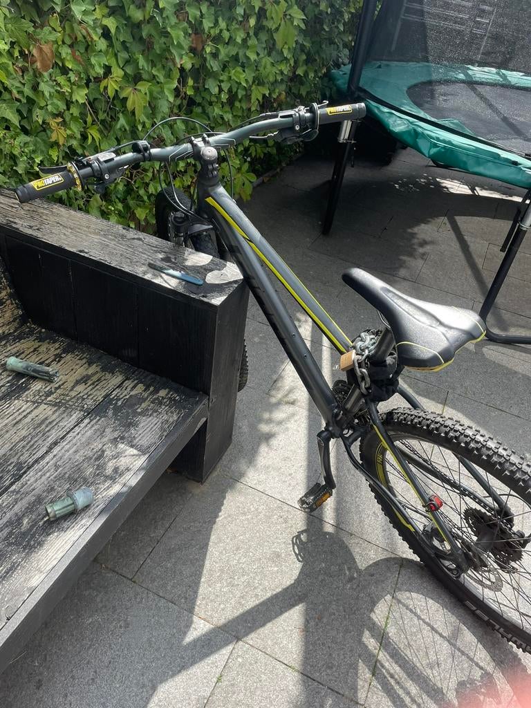 Giant mountinbike, Fietsen en Brommers, Fietsen | Bakfietsen, Ophalen of Verzenden, Zo goed als nieuw