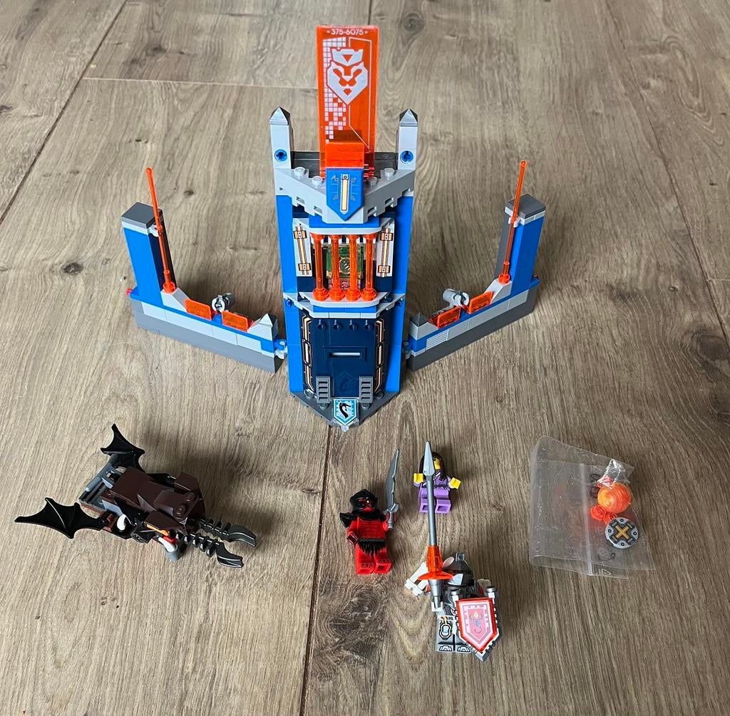 Te koop Lego 70324 NEXO Knights Merloks Library 2.0, Overige thema's, Lego, Overige typen, Ophalen of Verzenden