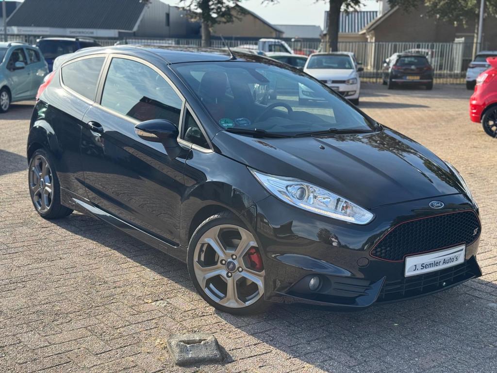 Ford Fiesta 1.6 ST2 CLIMA RECARO 86DKM PDC DEALERONDH., 1596 cc, 1063 kg, Gebruikt, 4 cilinders