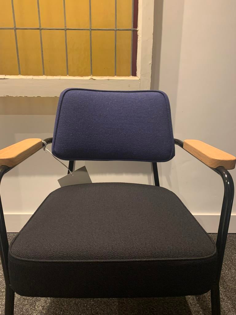Direction Chair — Jean Prouvé, Vitra (blauw/zwart), Ophalen, -, Blauw, -