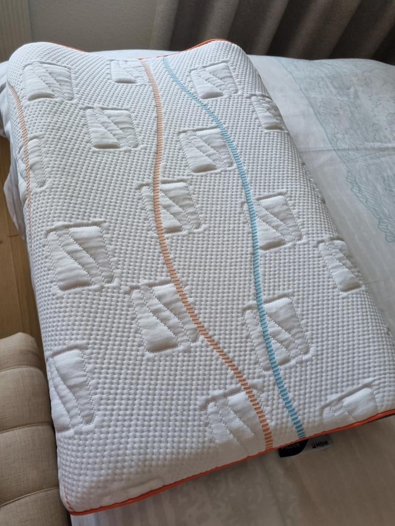 M line Neksteunkussen Wase pillow, Ophalen of Verzenden, Nieuw, Eenpersoons