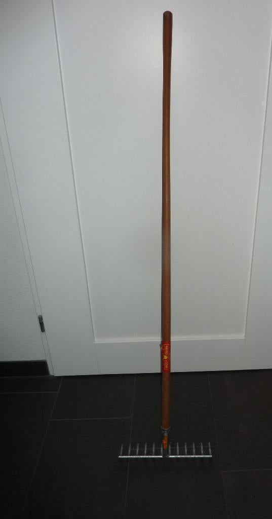 Hark aan houten steel. Wolf Garten., Ophalen, Gebruikt, Hark, WOLF GARTEN