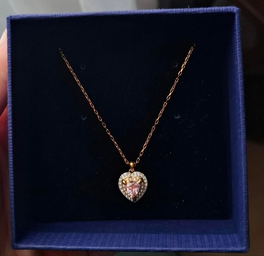 Swarovski rose gold ketting, Sieraden, Tassen en Uiterlijk, Kettinghangers, Ophalen of Verzenden, Zo goed als nieuw, Roze, Goud