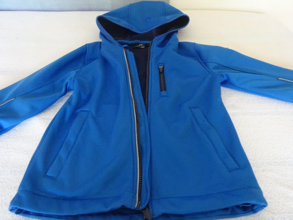 kinderjack maat 122  softshell, Ophalen of Verzenden, Zo goed als nieuw, Jongen of Meisje, Jas