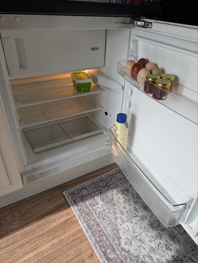 Ikea inbouw koelkast met vriesvak 100L, Witgoed en Apparatuur, Koelkasten en IJskasten, Ophalen, Gebruikt, Minder dan 85 cm, 100 tot 150 liter