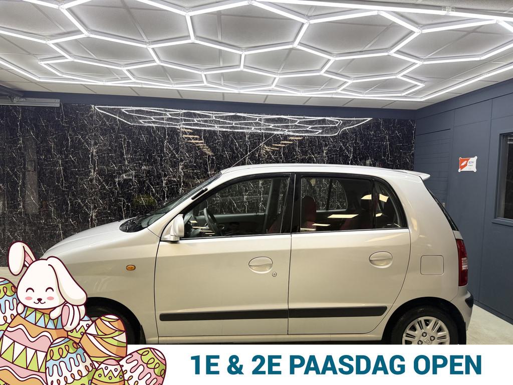 Hyundai Atos 1.1i Dynamic First Edition (bj 2006), Voorwielaandrijving, 31 €/maand, 4 cilinders, Origineel Nederlands