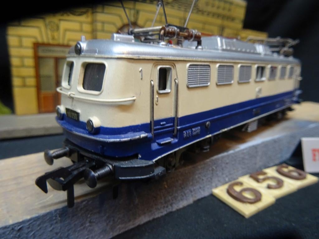 656=Fleischmann E10 van de Duitse spoorwegen.303, Gebruikt, Fleischmann, Ophalen of Verzenden, Gelijkstroom