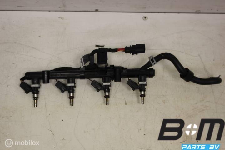 Brandstofrail met verstuiver Audi A3 8V CJS 06K133681A, Gebruikt