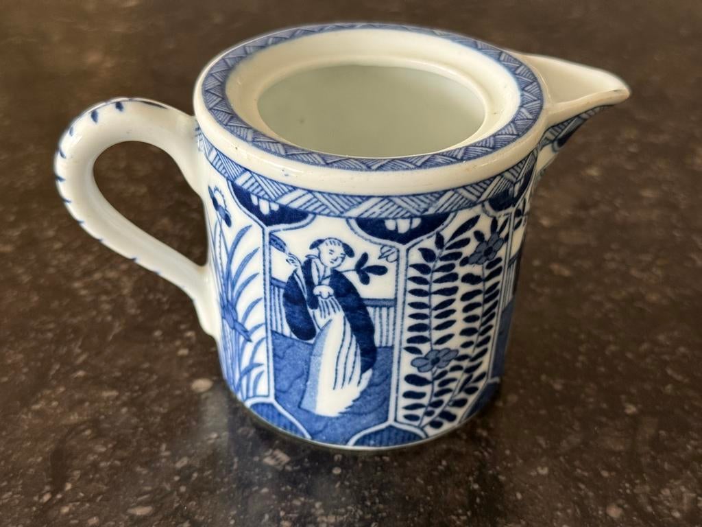 Origineel Chinees melkkannetje, Mosa, serie Lange Lijs 1910, Antiek en Kunst, Antiek | Servies los, Ophalen of Verzenden