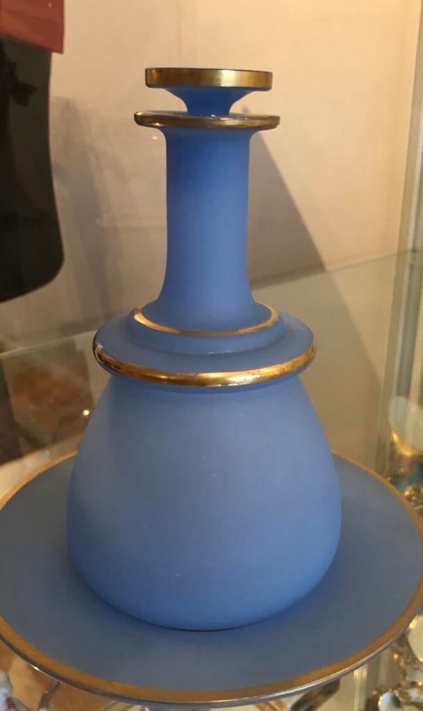 Antieke blauwe opaline karaf met gouden accenten, ca. 1900, Antiek en Kunst, Antiek | Glas en Kristal, Ophalen