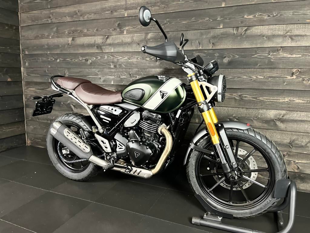 Triumph SCRAMBLER 400 X MATT KHAKI DEMO (bj 2026) - foto 3