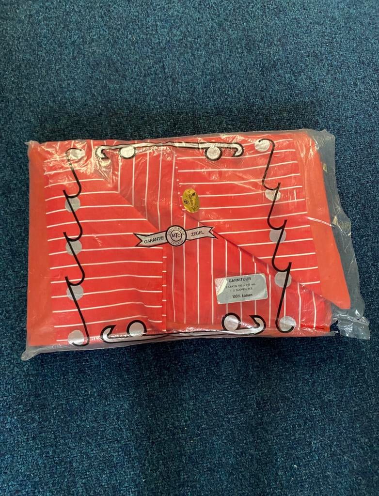 Beddengoed, Ophalen, Overige typen, Rood, Nieuw