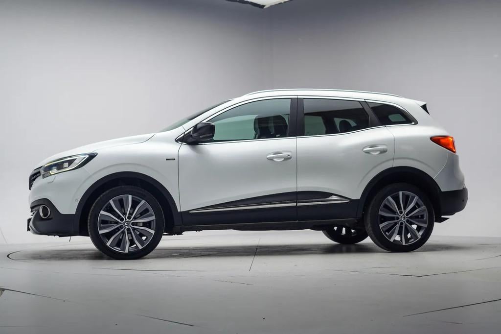 Renault Kadjar 1.2 TCe Bose [ Navi Camera Trekhaak ], Voorwielaandrijving, Kadjar, Gebruikt, 1295 kg