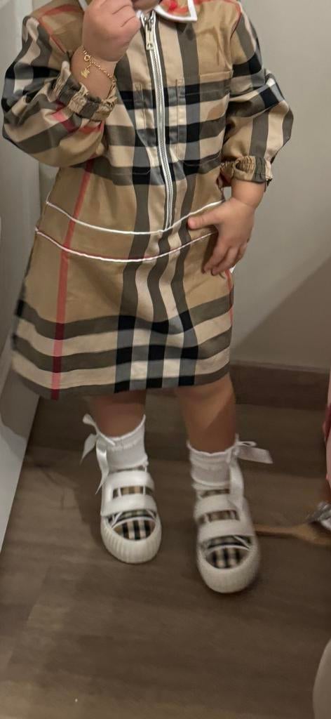 Burberry jurkje maat 98, Kinderen en Baby's, Ophalen of Verzenden, Zo goed als nieuw, Meisje, Jurk of Rok