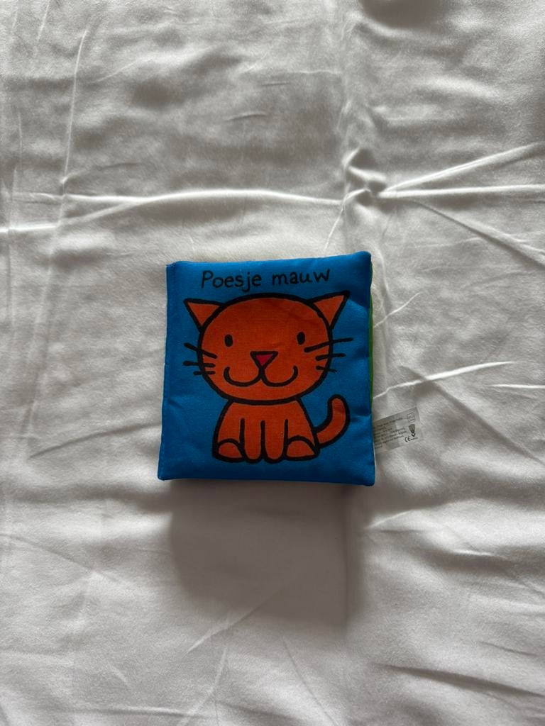 Baby boekje, Boeken, Kinderboeken | Baby's en Peuters, Ophalen of Verzenden, Zo goed als nieuw, Uitklap-, Voel- of Ontdekboek