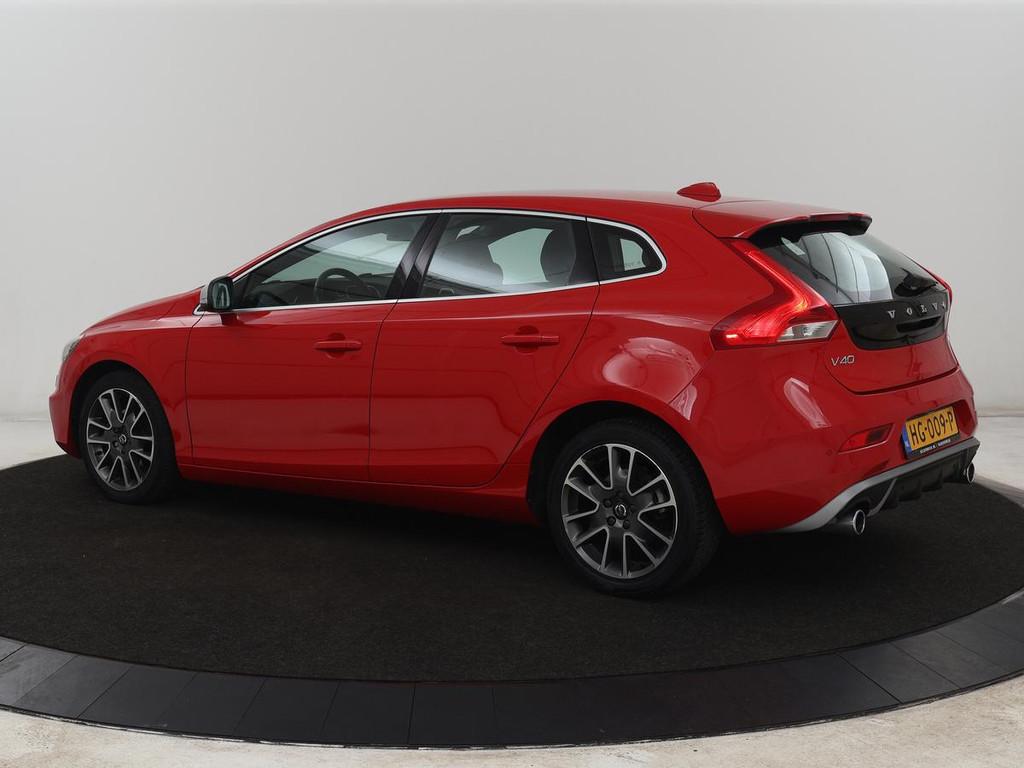 Volvo V40 2.0 D2 R-Design | Stoelverwarming | Leder/Alcantar, Voorwielaandrijving, Startonderbreker, Gebruikt, Euro 6