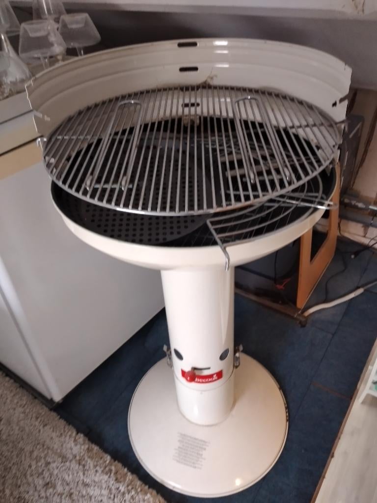 Mooie nette barbeque, Ophalen, Zo goed als nieuw, Barbecook, Met accessoires
