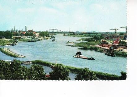 ARNHEM,- Rijngezicht. Steenfabriek. Binnenvaart. 03-04, Ophalen of Verzenden, 1960 tot 1980, Ongelopen, Gelderland