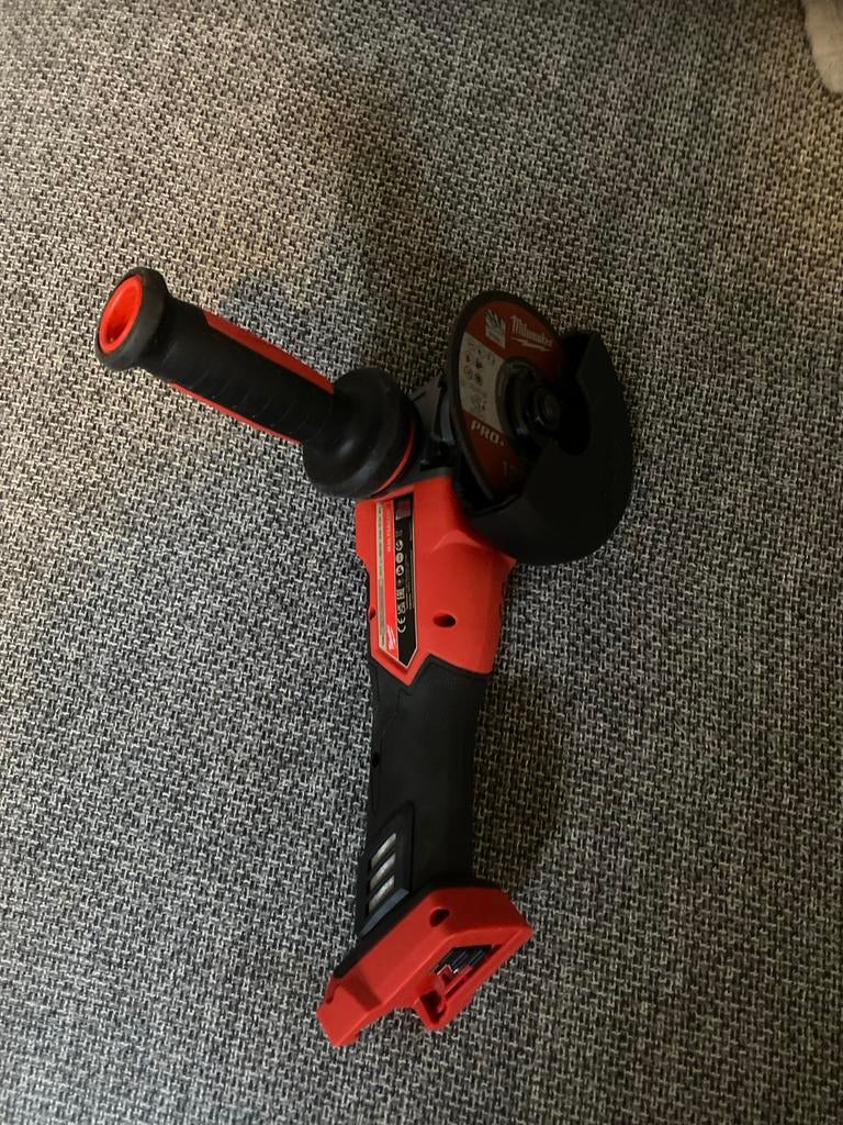 Milwaukee haakse slijper, Doe-het-zelf en Verbouw, Gereedschap | Slijpmachines, Ophalen of Verzenden, Zo goed als nieuw, Haakse handslijpmachine