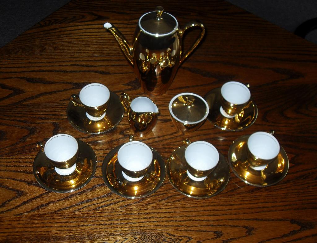 Mocca servies Z en Co Tirschenreuth Bavaria 17-delig verguld, Ophalen, Zo goed als nieuw, Overige stijlen, Porselein