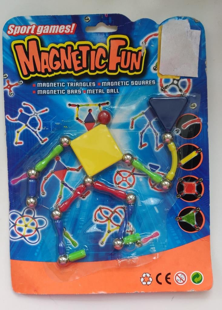 Nieuw: magnetische vormen en staafjes met metalen balletjes, Kinderen en Baby's, Ophalen of Verzenden, Nieuw, Knutselen