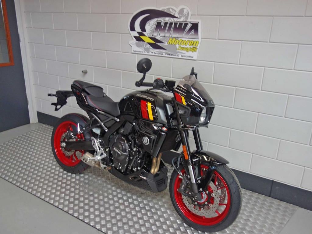 SUZUKI GSX-8T (bj 2026) - foto 2