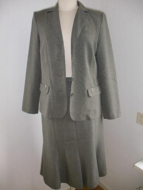 SETTERLADY mantelpak grijs maat 38, Kleding | Dames, Jasjes, Kostuums en Pakken, Zo goed als nieuw, Maat 38/40 (M), Grijs, Ophalen of Verzenden