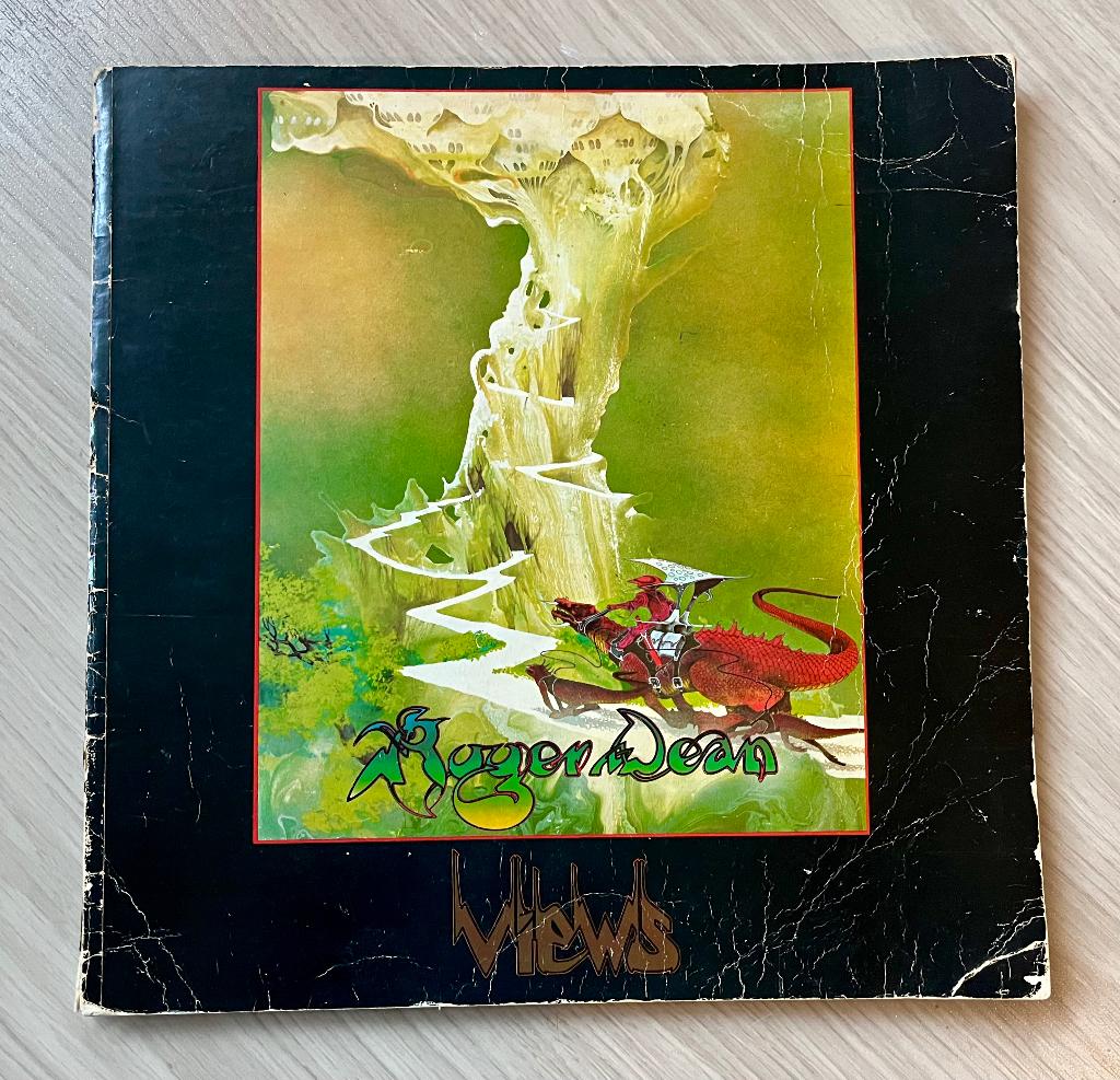 Roger Dean - Views - Art book - YES, Budgie, Uriah Heep, Ophalen of Verzenden, Gelezen, Roger Dean