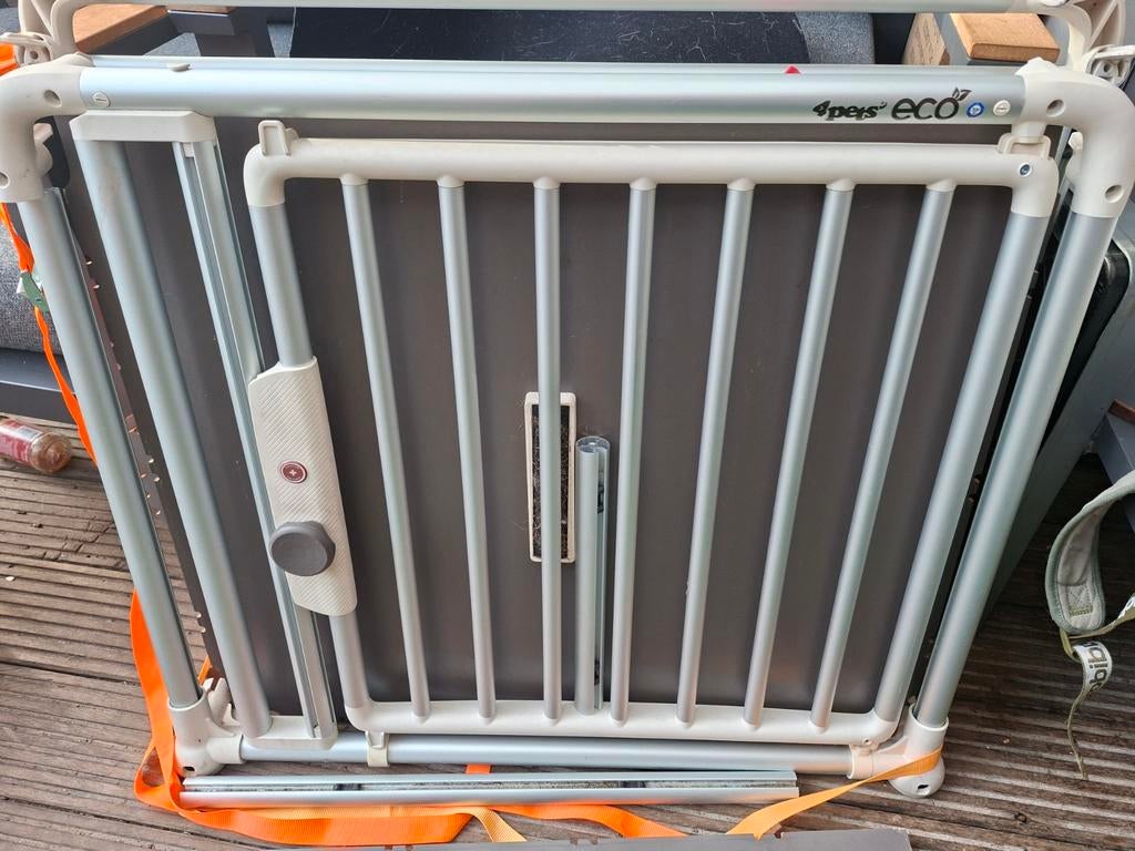 Dog box eco4 honden bench Small, Dieren en Toebehoren, Ophalen of Verzenden, Zo goed als nieuw