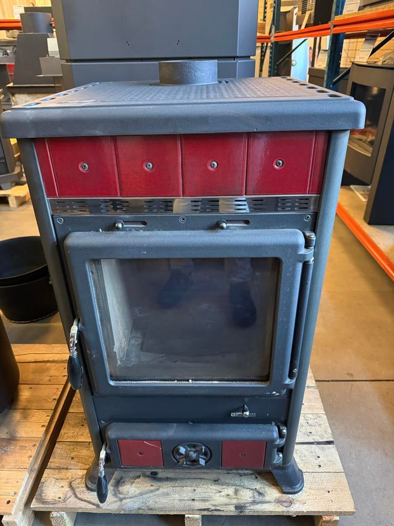 La Nordica Houtkachel - Rode Keramische Afwerking, Ophalen, Italie, Gebruikt, Houtkachel