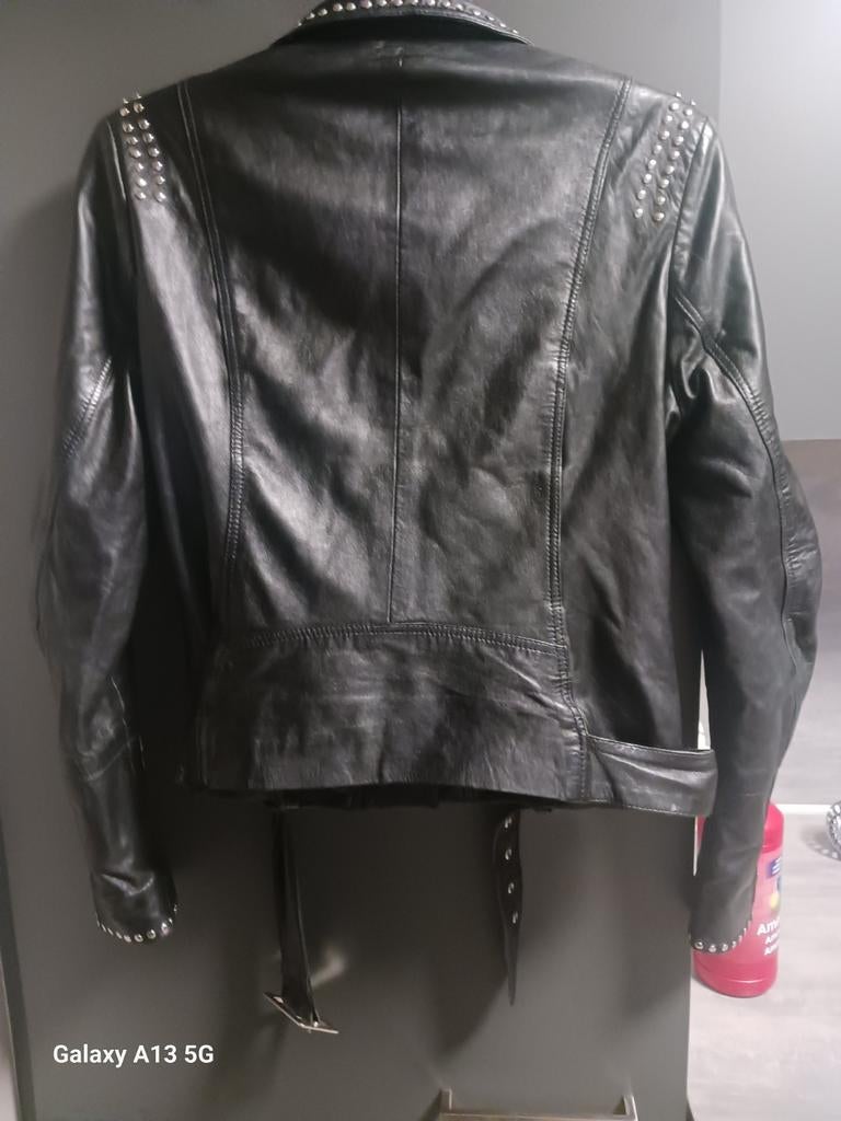 Mooie  leren  jasje  Maat  M, Ophalen of Verzenden, Zo goed als nieuw, Maat 38/40 (M), Zwart