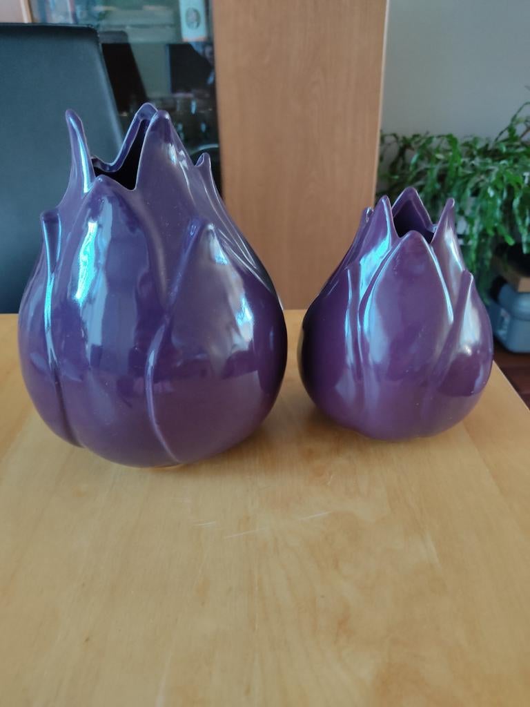Vintage Vazen set in tulp vorm, Gebruikt, Overige kleuren, Aardewerk of Porselein, Ophalen of Verzenden