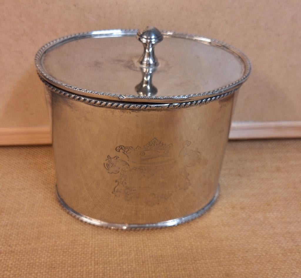 Verzilverde theebus Royal Sheffield ovaal, Ophalen of Verzenden, Rvs