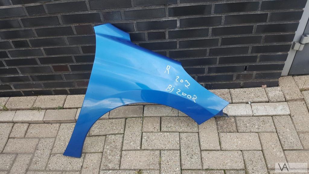 Peugeot 207 2005 - 2009 voorscherm rechts kleurcode KMF €40, Gebruikt, Voor, Ophalen of Verzenden, Bumper