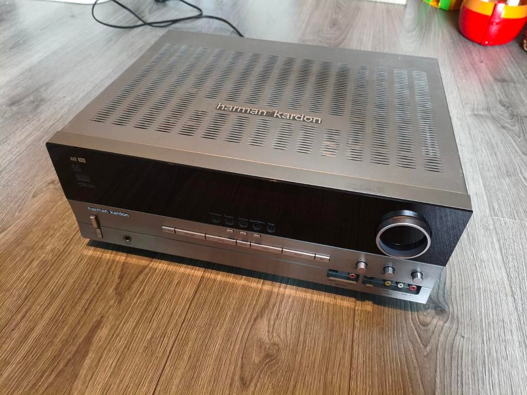 Harman Kardon AVR-135 Receiver, Overige merken, Gebruikt, Ophalen of Verzenden, 60 tot 120 watt