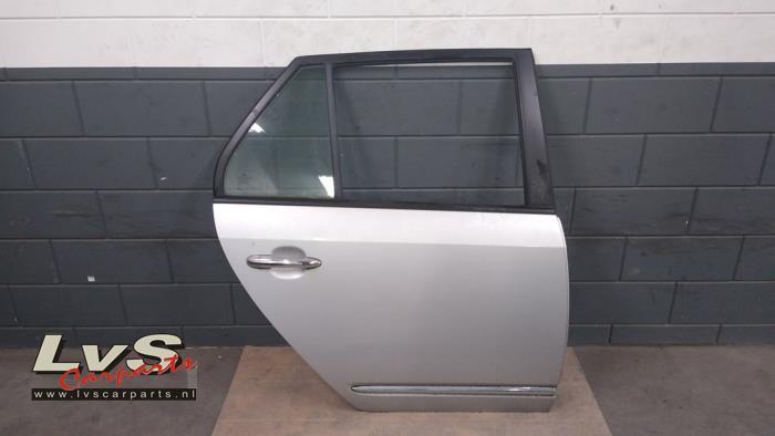 Portier 4Deurs rechts-achter van een Kia Carens, Auto-onderdelen, Carrosserie en Plaatwerk, -, Deur, -, Ophalen of Verzenden