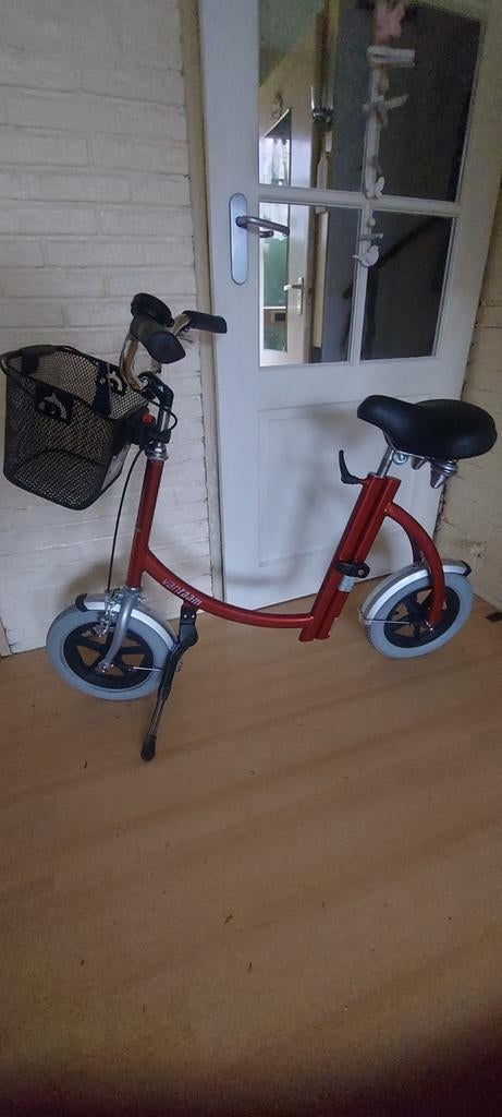 Van raam  extra  150 kg stevig  loopfiets loop fiets volwass, Ophalen of Verzenden, Zo goed als nieuw