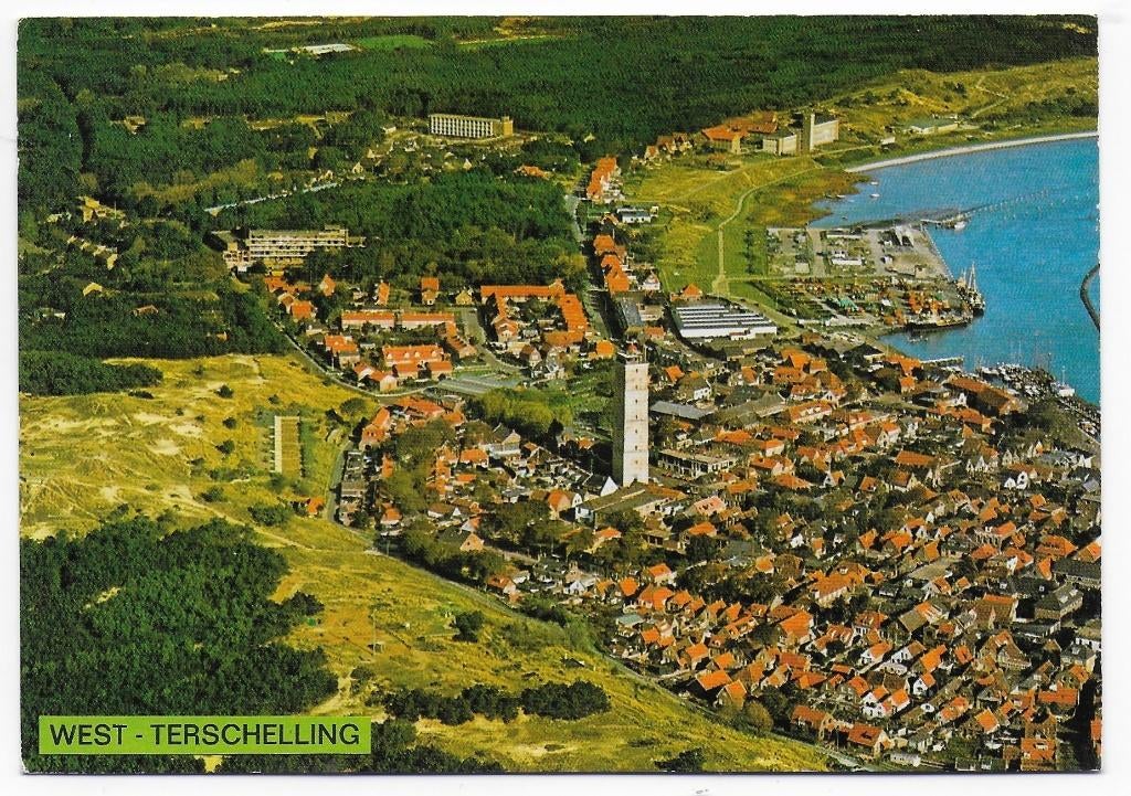 West Terschelling gelopen ansichtkaart ( B2597), Ophalen of Verzenden, 1960 tot 1980, Gelopen, Waddeneilanden