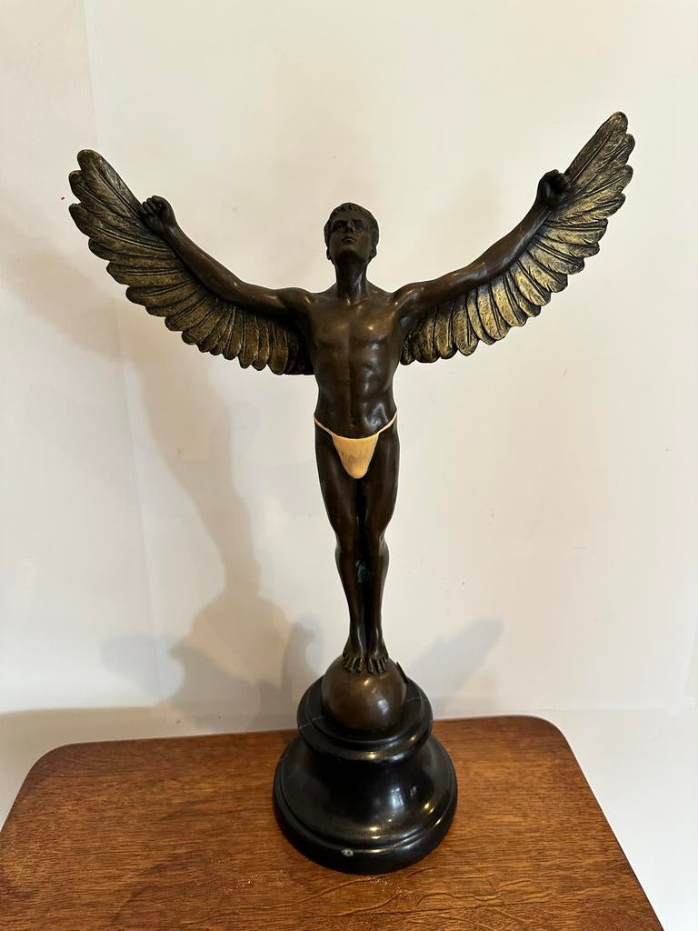 Bronzen Icarus op marmeren sokkel, Antiek en Kunst, Kunst | Beelden en Houtsnijwerken, Ophalen of Verzenden