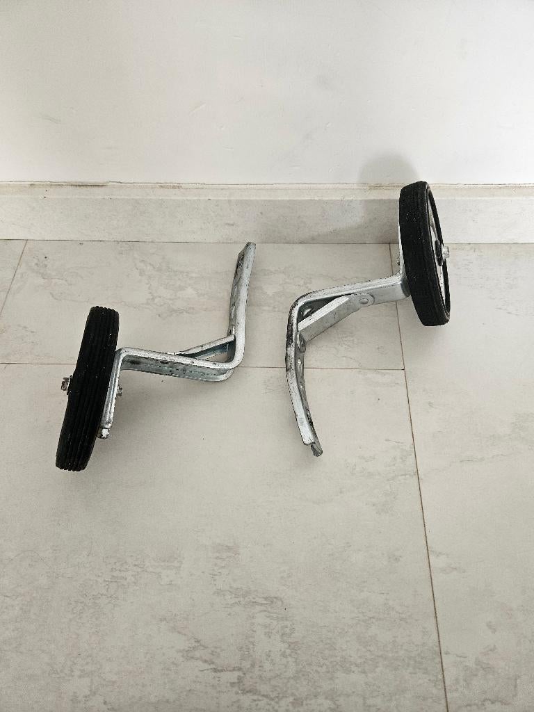 Zijwieltjes voor 18 inch kinderfiets, Ophalen, Gebruikt, Wiel